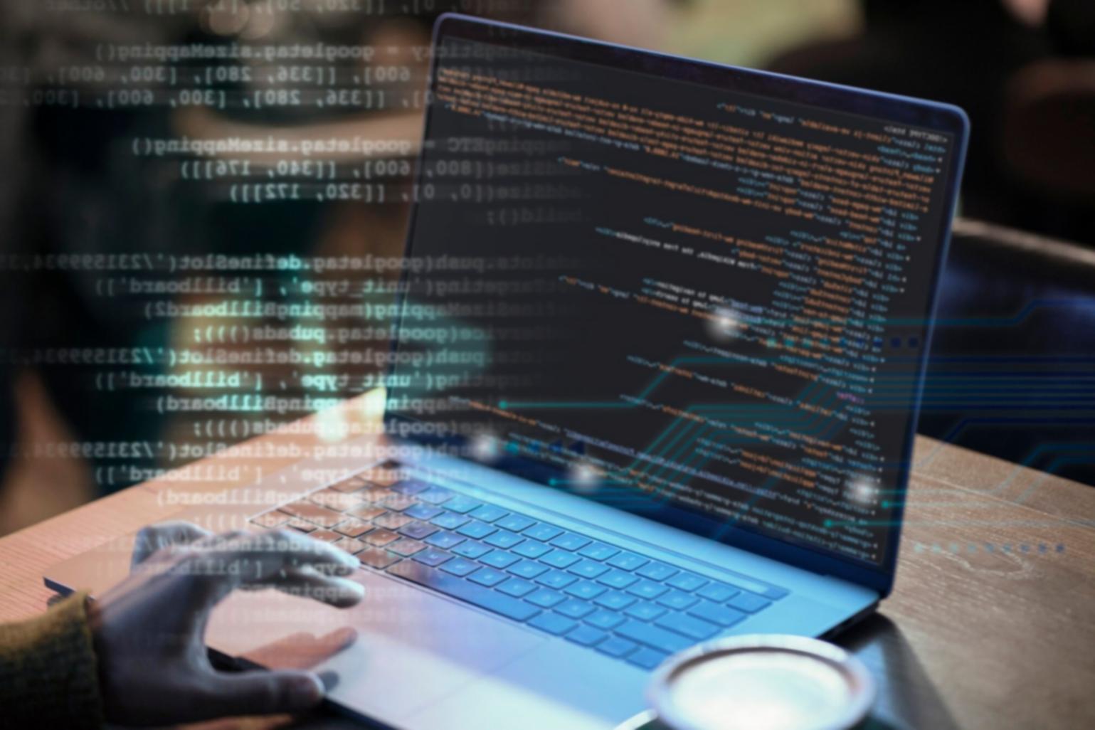 Studenti che collaborano su progetti di design
